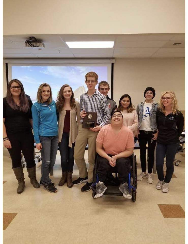 Akron HS Knowledge Bowl Team wins Regionals 
